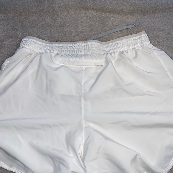 Nike running shorts - Picture 3 of 4